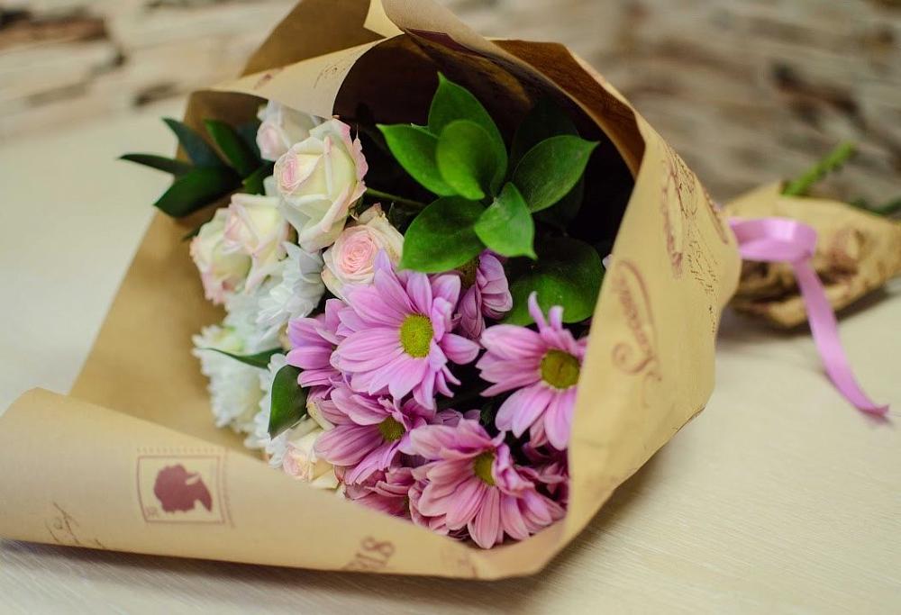 Букет цветов из: Розы и Хризантемы в Железнодорожном Калининградской области