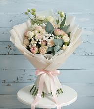 Букет цветов из:  Розы и Лизиантусы в Железнодорожном Калининградской области