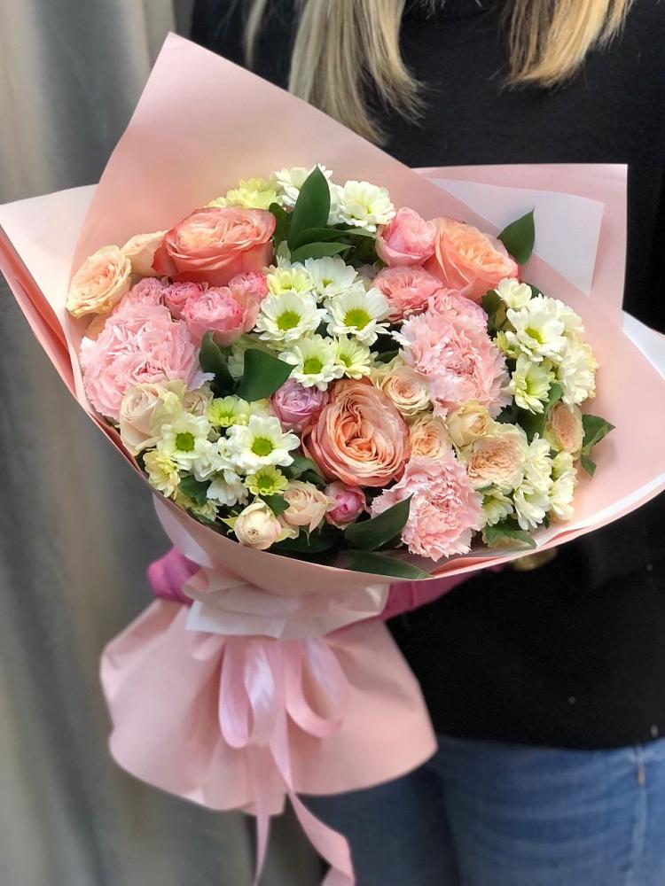 Букет цветов из: Гвоздики, Розы и Хризантемы в Железнодорожном Калининградской области