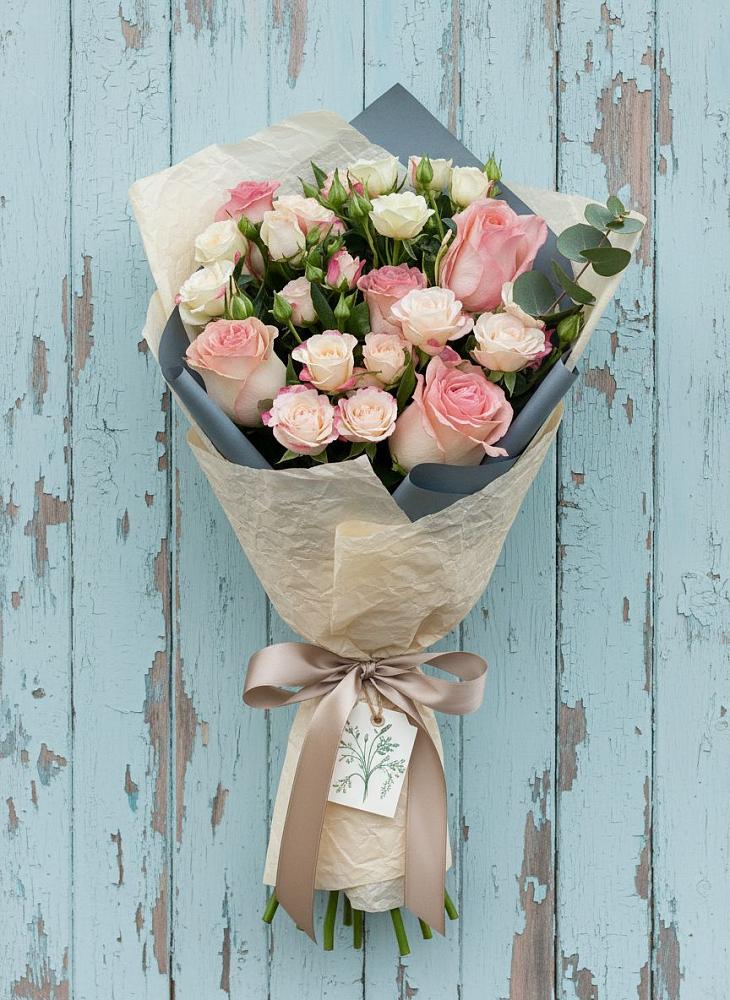 Букет цветов из: Розы в Железнодорожном Калининградской области