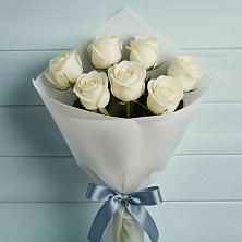 Букет 7 Белых роз Эдлесс Лав в Железнодорожном Калининградской области