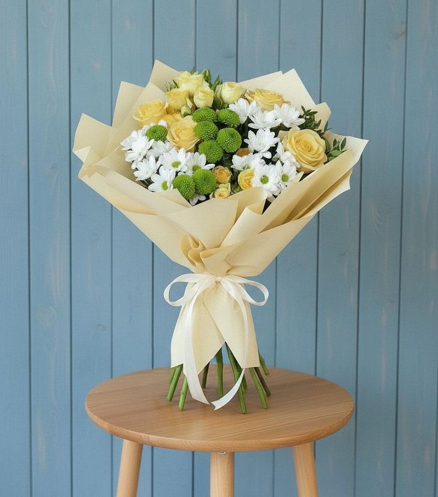 Букет цветов из: Хризантемы и Розы в Железнодорожном Калининградской области