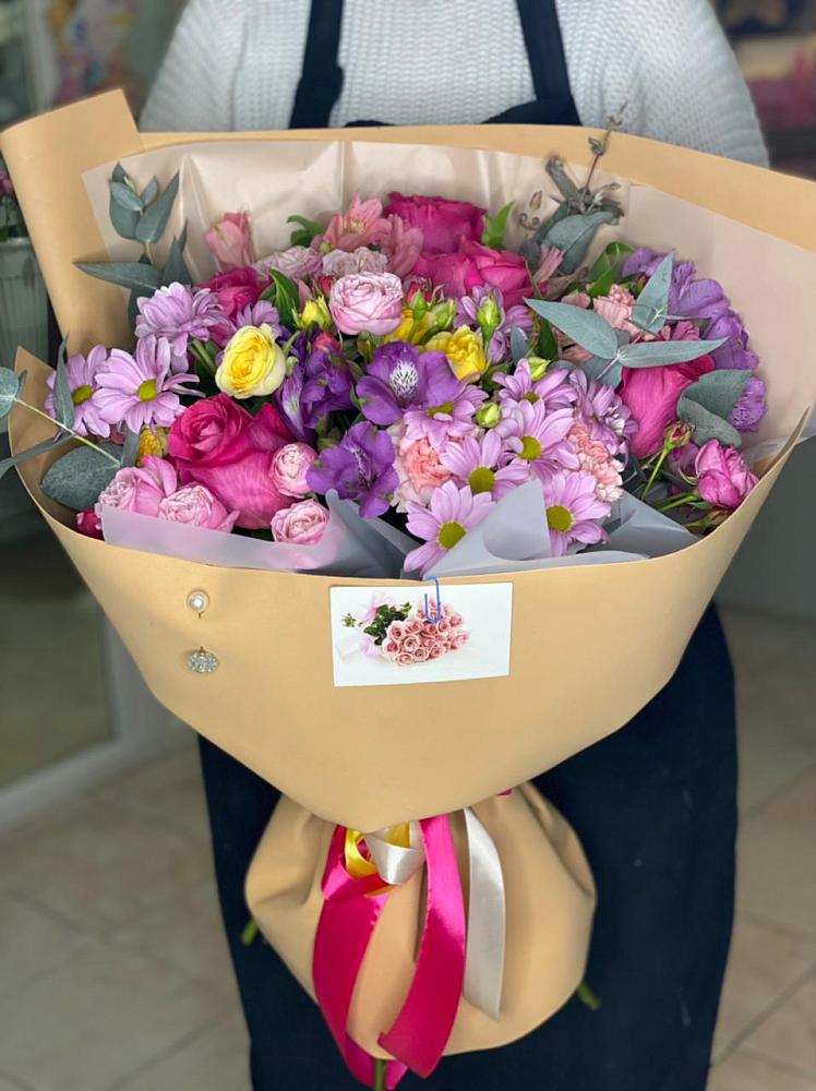 Букет цветов из: Хризантемы, Гвоздики и Альстромерии в Железнодорожном Калининградской области