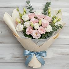 Букет цветов из:  Лизиантусы в Железнодорожном Калининградской области