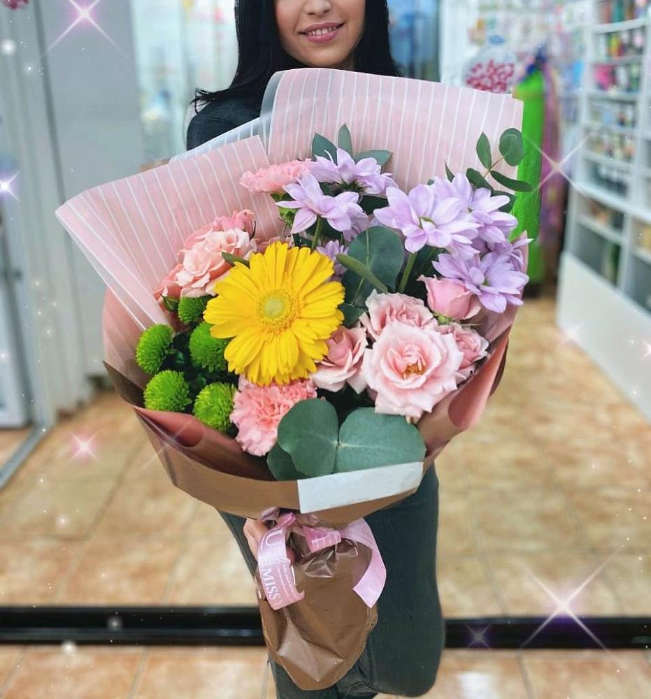 Букет цветов из: Герберы, Хризантемы, Розы и Гвоздики в Железнодорожном Калининградской области