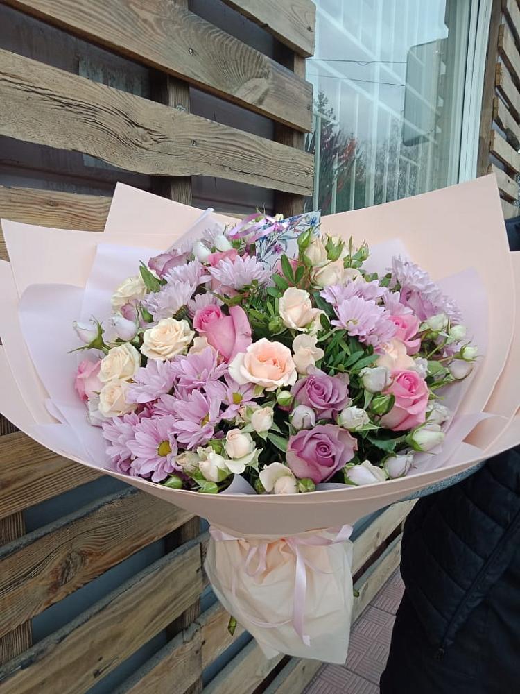 Букет цветов из: Розы и Хризантемы в Железнодорожном Калининградской области