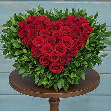 Цветочная композиция из Розы в виде сердца в Железнодорожном Калининградской области