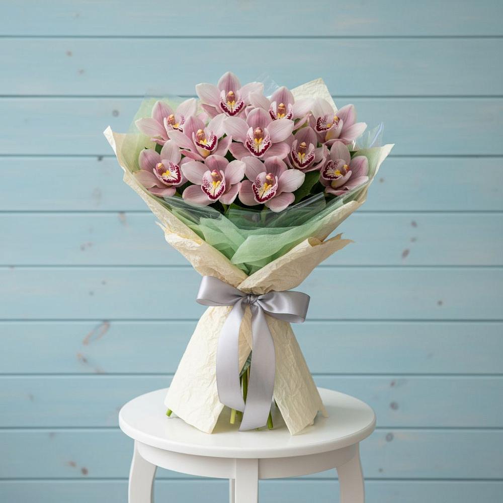 Букет цветов из: Орхидеи и Розы в Железнодорожном Калининградской области