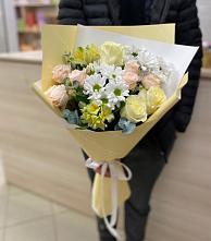 Букет цветов из:  Альстромерии, Розы и Хризантемы в Железнодорожном Калининградской области