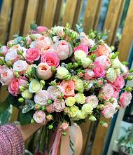 Букет цветов из:  Розы #REPLACE_PRED# Железнодорожном Калининградской области