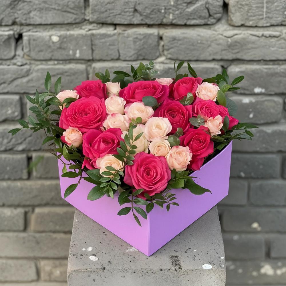 Цветочная композиция из Розы в коробке в Железнодорожном Калининградской области