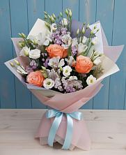 Букет цветов из:  Лизиантусы, Розы, Альстромерии и Гипсофила в Железнодорожном Калининградской области