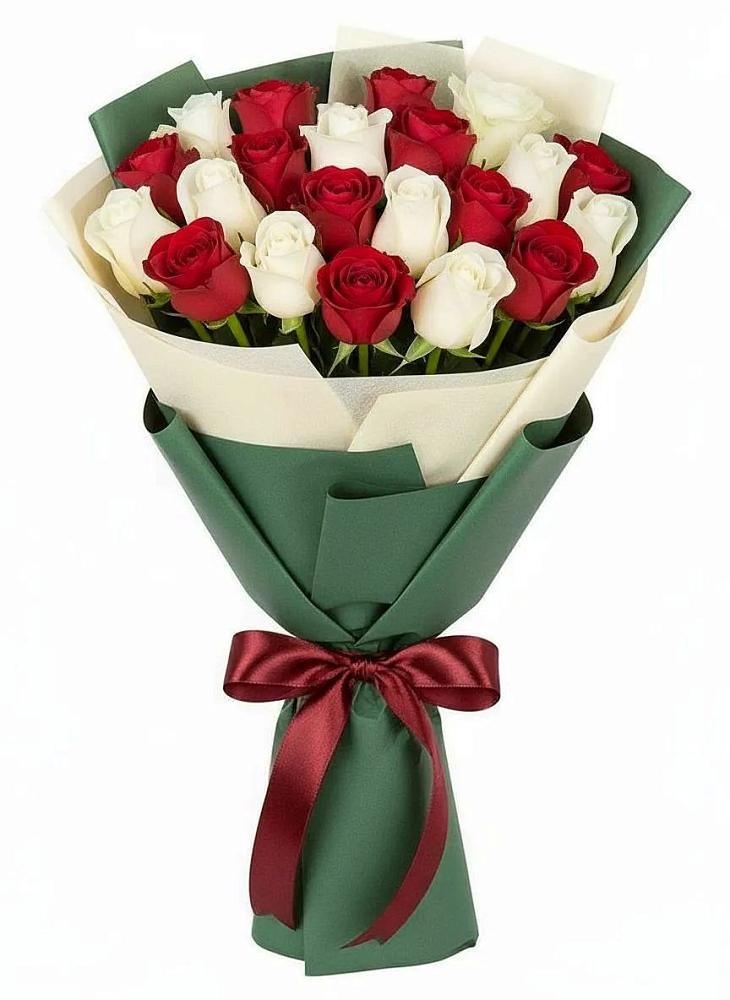 Букет Микс из красных и белых роз в Железнодорожном Калининградской области