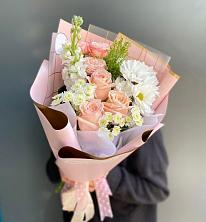 Букет цветов из:  Хризантемы и Розы в Железнодорожном Калининградской области