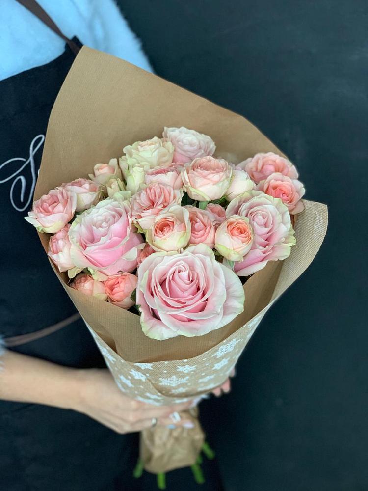 Букет цветов из: Хризантемы и Розы в Железнодорожном Калининградской области