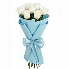 Букет 7 белых роз Проуд в Железнодорожном Калининградской области