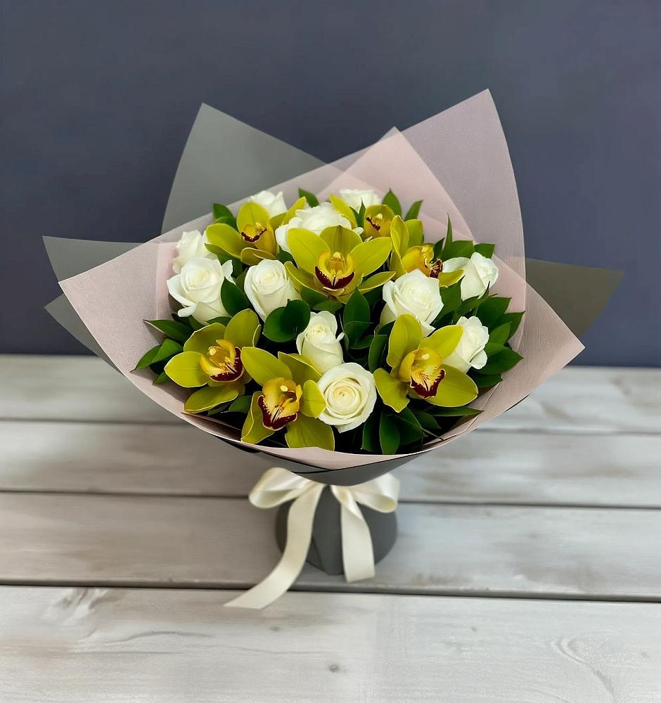 Букет цветов из: Орхидеи и Розы в Железнодорожном Калининградской области