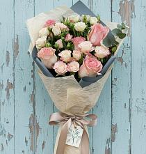 Букет цветов из:  Розы #REPLACE_PRED# Железнодорожном Калининградской области