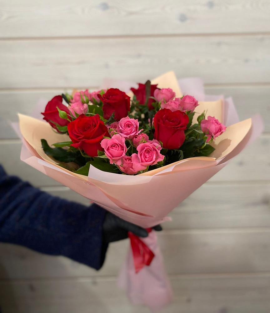 Букет цветов из: Розы в Железнодорожном Калининградской области