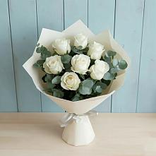 Букет Белые розы в Эвкалипте в Железнодорожном Калининградской области