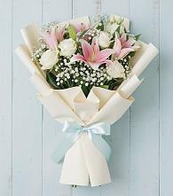 Букет цветов из:  Лилии #REPLACE_PRED# Железнодорожном Калининградской области