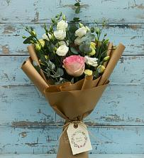 Букет цветов из:  Розы и Лизиантусы в Железнодорожном Калининградской области
